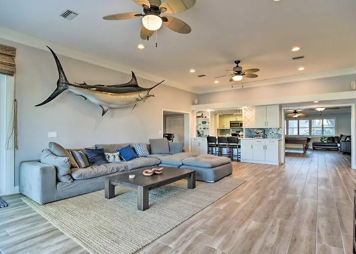 Walkable Waterfront Paradise: Home In Clearwater! Holiday home *