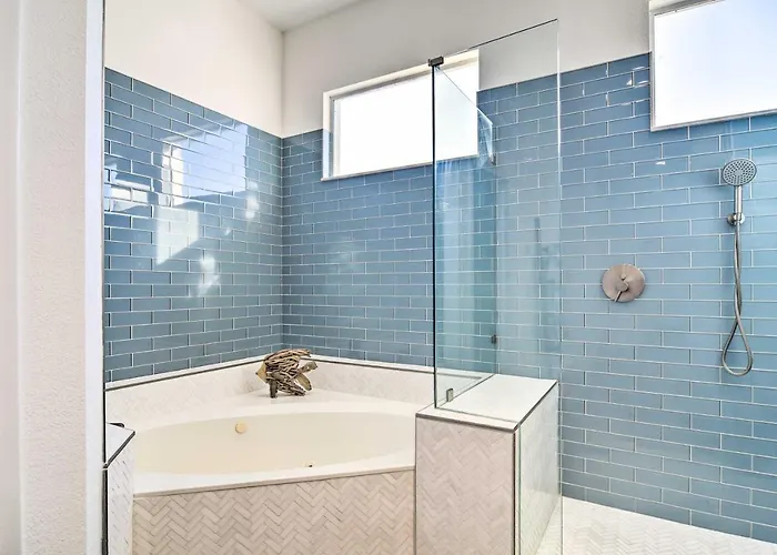 Holiday home Walkable Waterfront Paradise: Home In Clearwater! Clearwater Beach