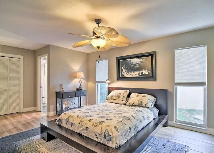 Walkable Waterfront Paradise: Home In Clearwater! * Clearwater Beach